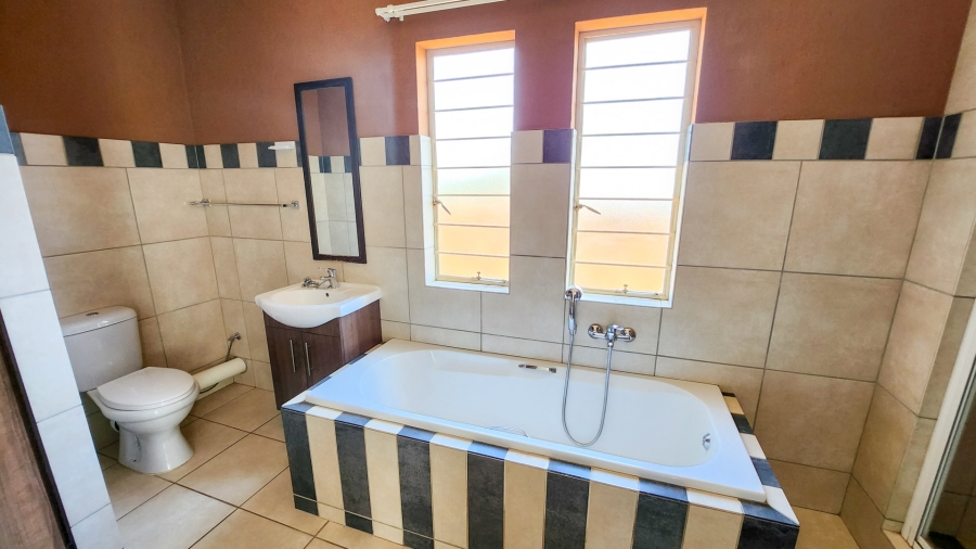 3 Bedroom Property for Sale in Wilkoppies North West